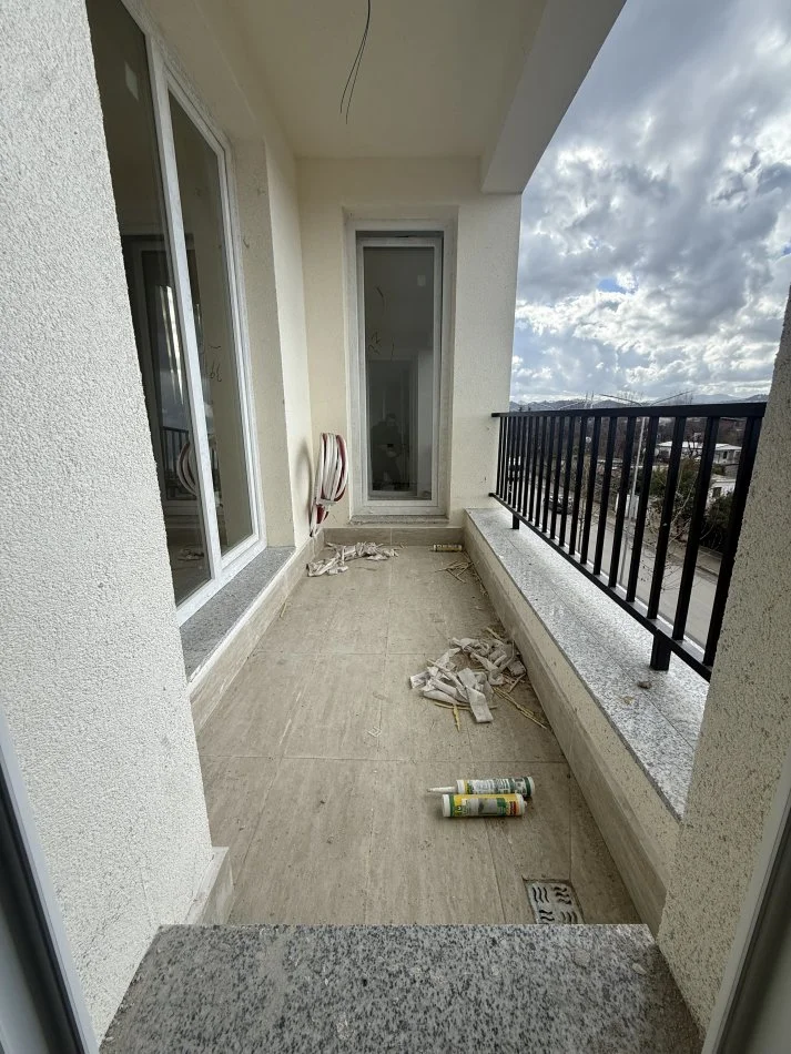 Tirane, shitet apartament 2+1+Ballkon Kati 2, 99 m² 76.800 € (Venatino 2, Kamez)