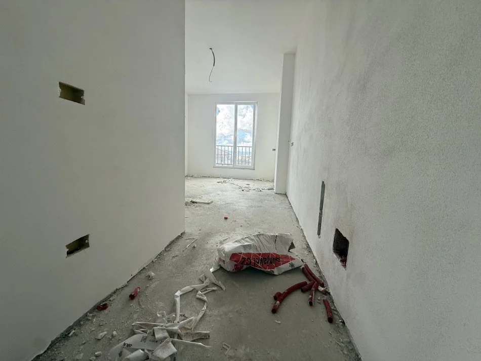 Tirane, shitet apartament 2+1+Ballkon Kati 2, 99 m² 76.800 € (Venatino 2, Kamez)