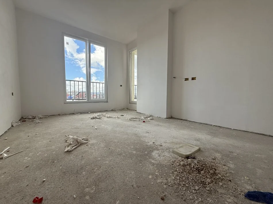 Tirane, shitet apartament 2+1+Ballkon Kati 2, 99 m² 76.800 € (Venatino 2, Kamez)