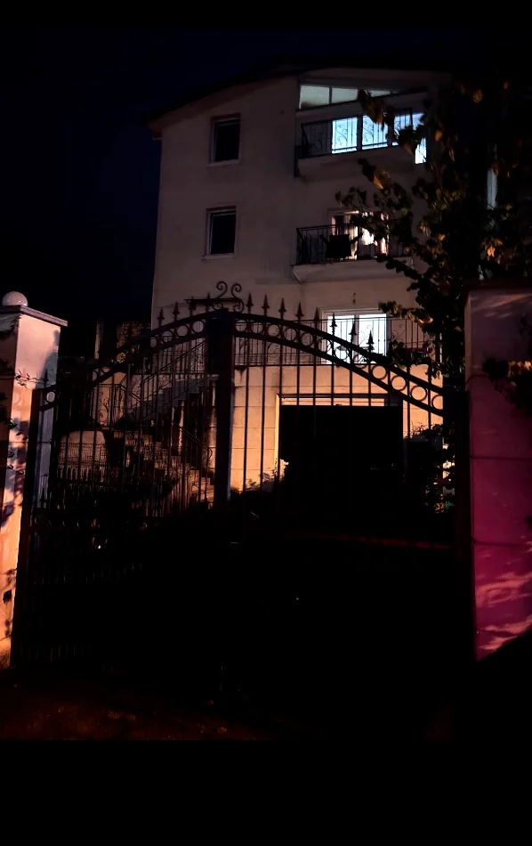 Shqiperi, jepet me qera nga Pronari, pa-komision Vile 2+1+Ballkon Kati 2, 110 m² 550 € (Fillim Fresk, tek fisika berthamore)