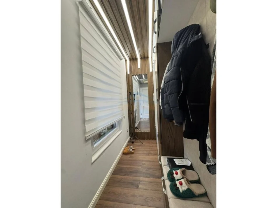 Tirane, shitet Vile Kati 0, 320 m² 400.000 €