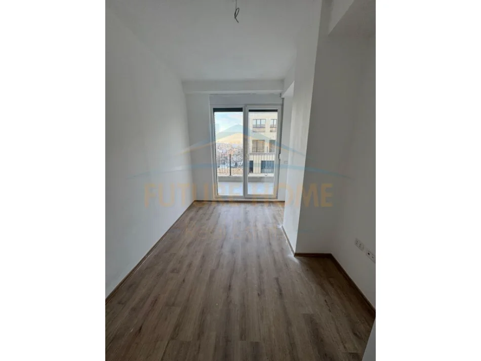 jepet me qera apartament Kati 8, 101 m² 1.000 €