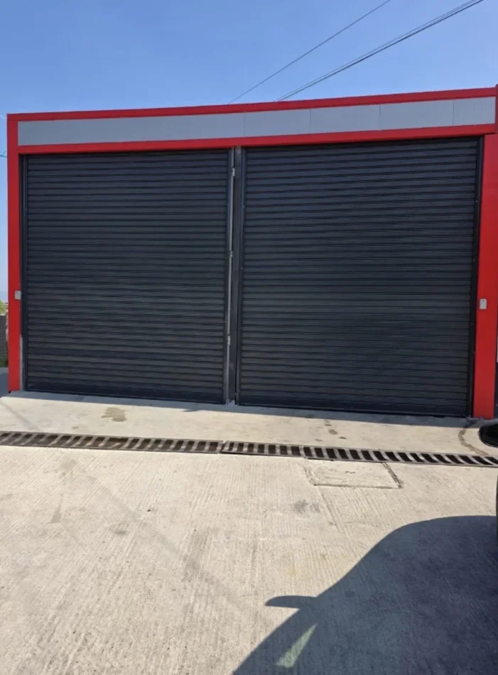 Tirane, jap me qera ambjent biznesi Kati 0, 110 m² (Prane Top Channel)