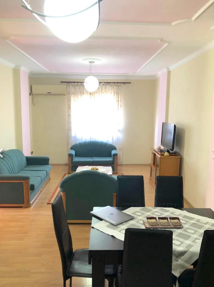 Tirane, jepet me qera apartament 2+1+Ballkon , 105 m² 400 € (Rruga jordan misja)