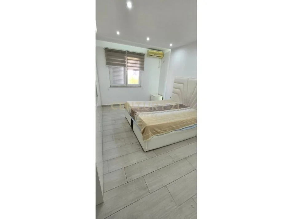 Tirane, shes apartament 2+1 Kati 3, 83 m² 158.000 € (Tek ish Parku)