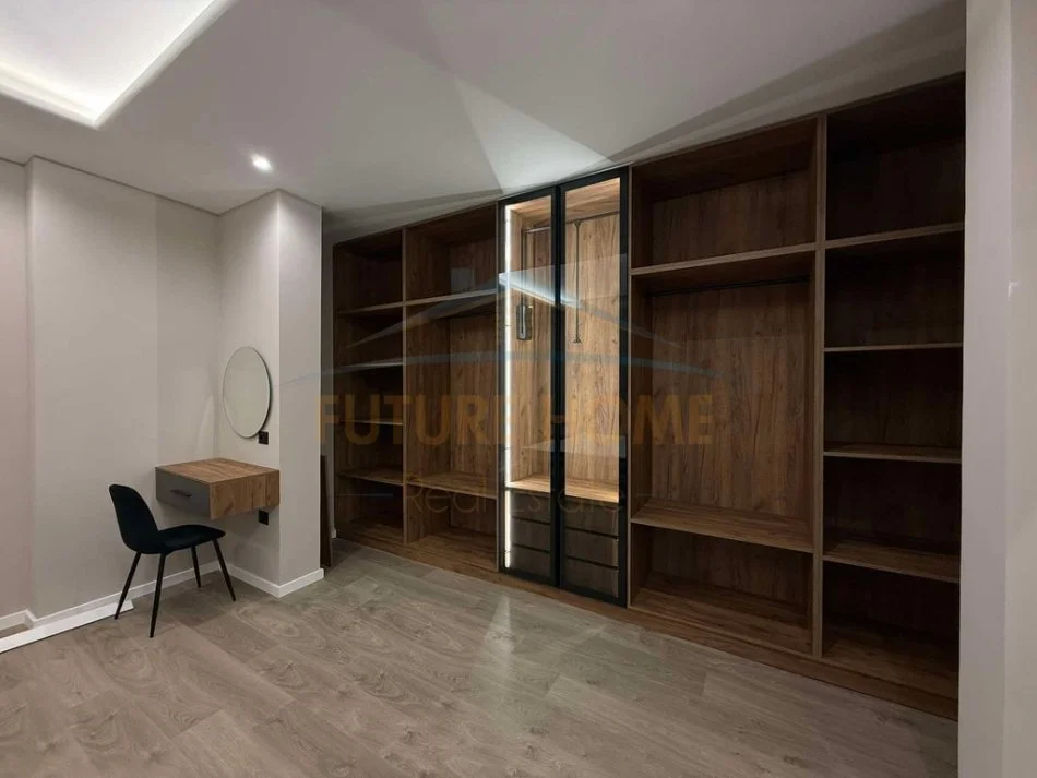 Tirane, shitet apartament 1+1 Kati 0, 57 m² 140.000 € (Liqeni i Thate)