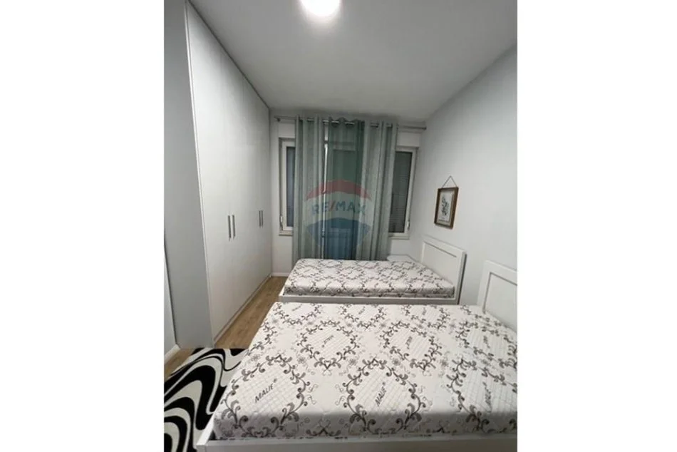 Tirane, jepet me qera apartament 2+1 Kati 3, 98 m² 750 € (Rruga Dritan Hoxha)