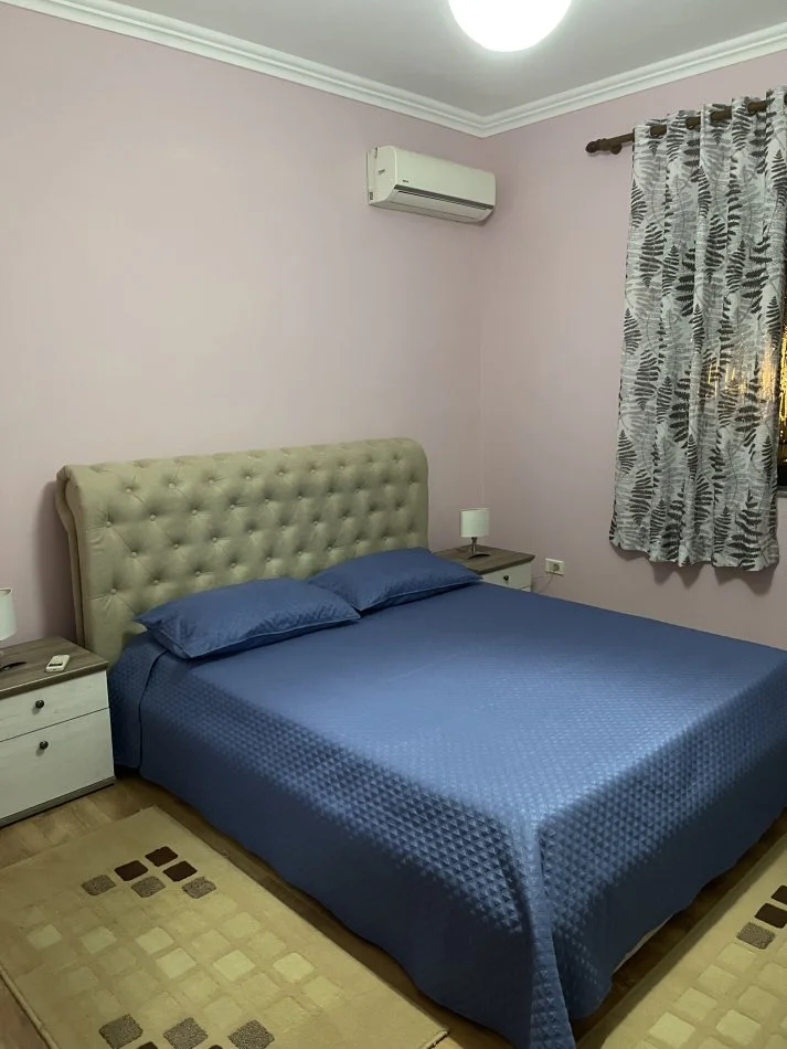 Tirane, jepet me qera apartament 2+1+Ballkon, Kati 1, 100 m² 550 € (Ferit Xhajko)