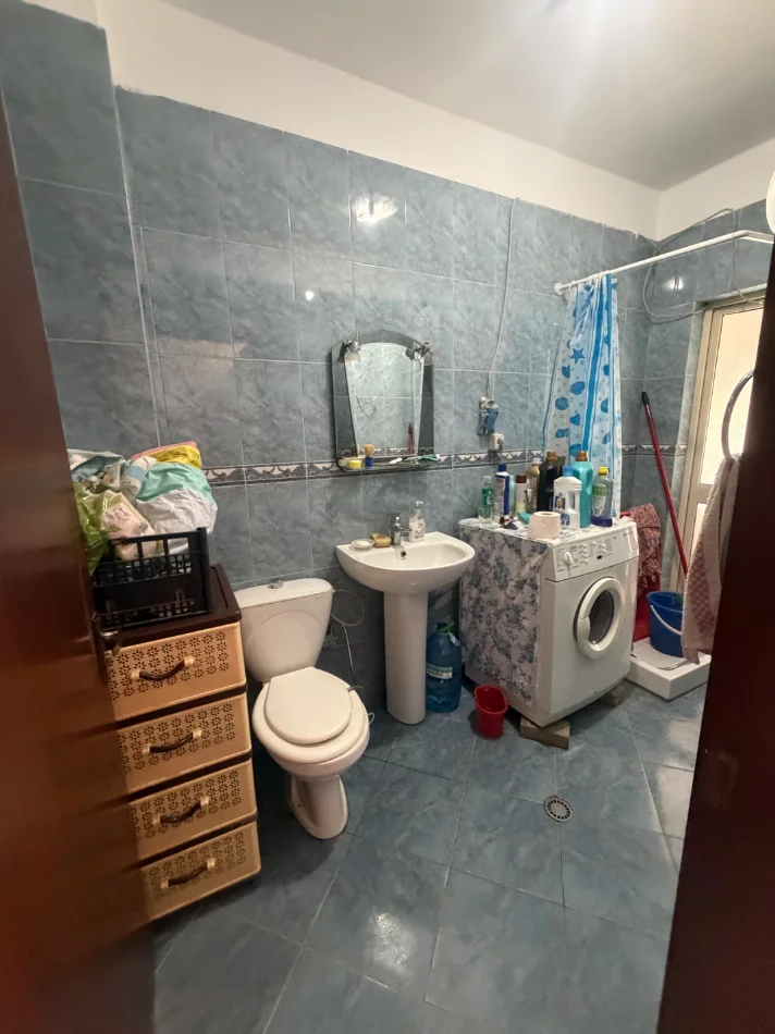 Durres, jepet me qera garsonier 1+1 Kati 3, 40 m² 300 € (Golem)
