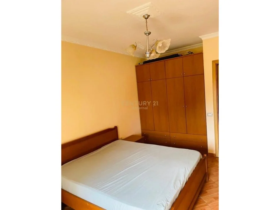 Tirane, jepet me qera apartament 1+1 Kati 2, 66 m² 500 € 