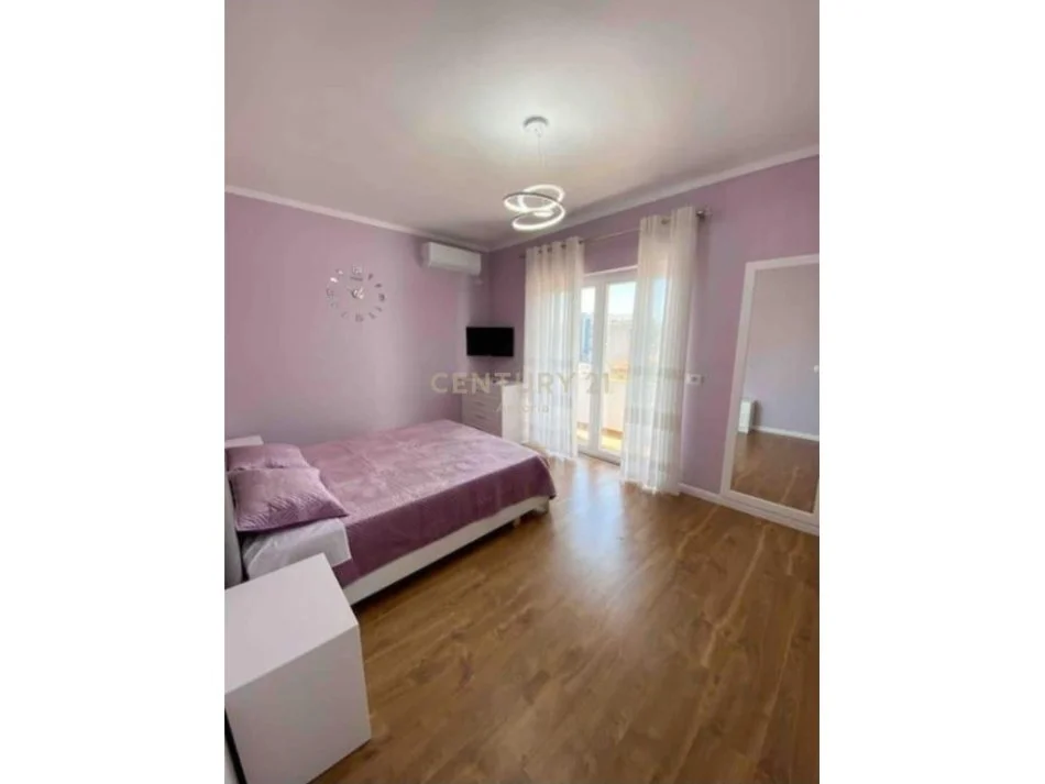 Shqiperi, shitet apartament 1+1 Kati 5, 117 m² 248.000 € 