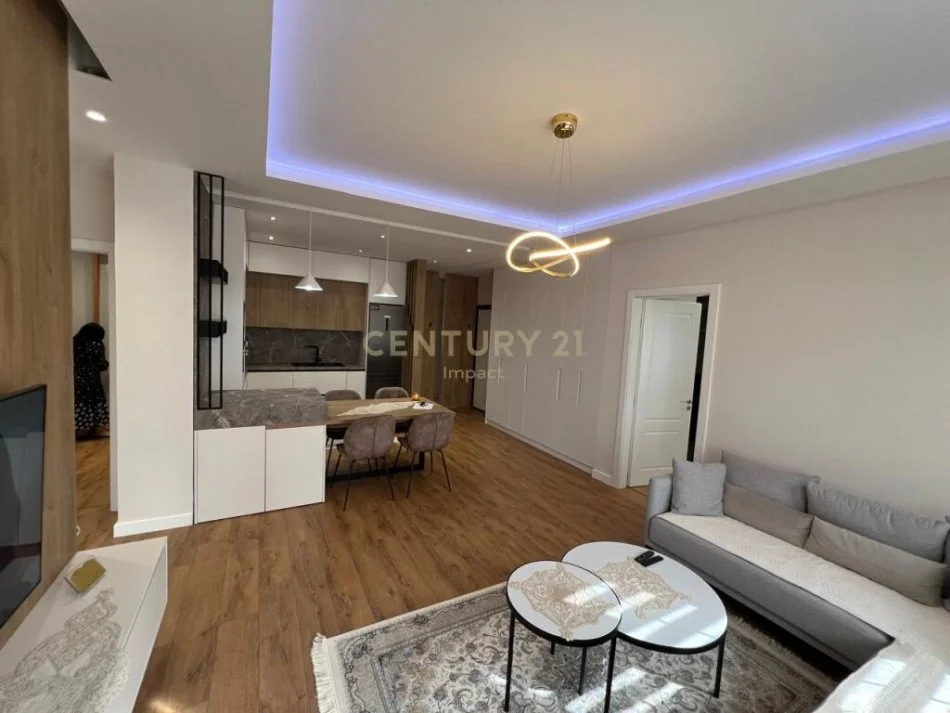 Tirane, shitet apartament 2+1 Kati 1, 108 m² 215.000 € (Liqeni thate)