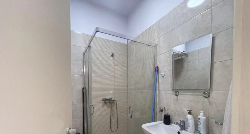 Gjiri Lalezit | Hamallaj, shitet apartament 2+1 Kati 2, 71 m² 210.000 € (Gjiri i Lalzit)