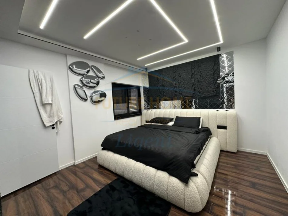 Tirane, jepet me qera apartament Kati 6, 120 m² 2.200 €