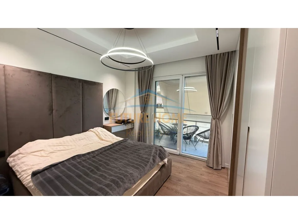 jepet me qera apartament Kati 3, 85 m² 1.350 €