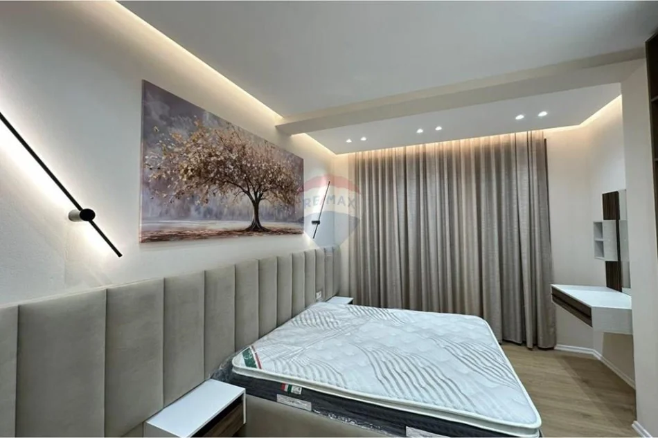 Tirane, jepet me qera 2+1 , 104 m² 1.800 € (Rruga Mine Peza)