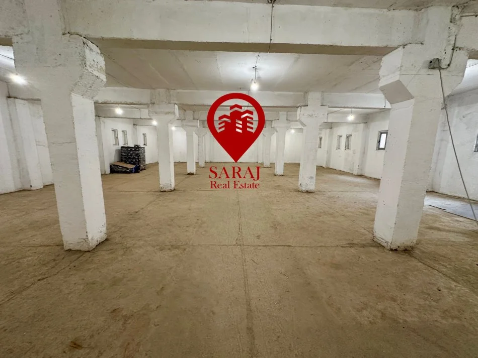 Tirane, jepet me qera magazine Kati 0, 315 m² 2.000 € (Siri Kodra ish Frigoriferi)