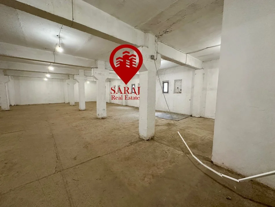 Tirane, jepet me qera magazine Kati 0, 315 m² 2.000 € (Siri Kodra ish Frigoriferi)