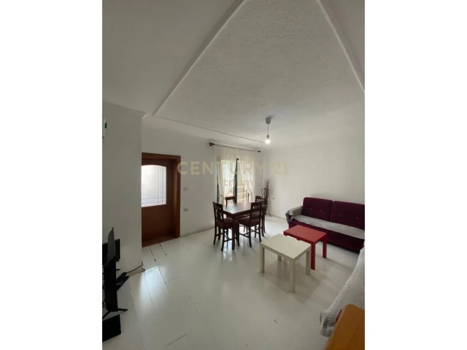 Tirane, shitet apartament 1+1 Kati 5, 47 m² 77.000 € (Rruga Bardhyl, prane Oslo)