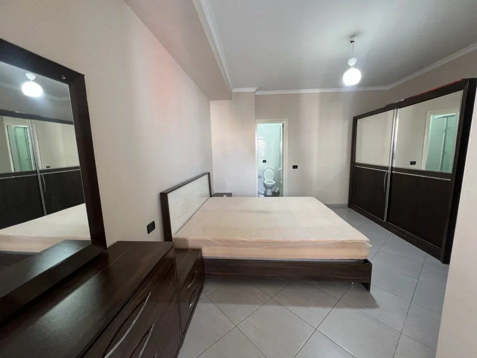 Tirane, shitet apartament 2+1 Kati 6, 145.000 € 