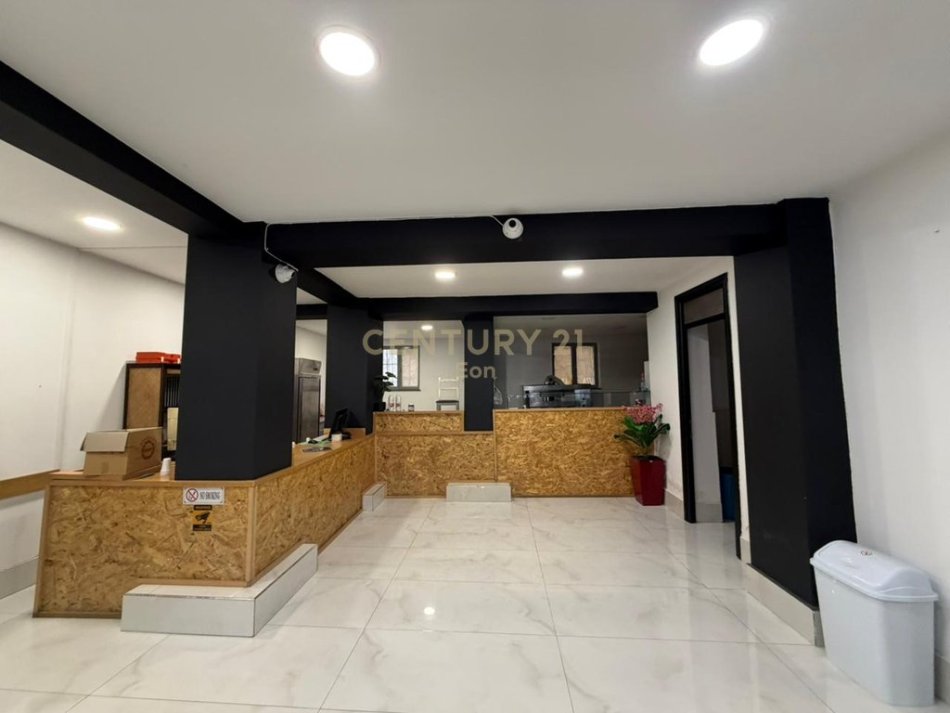 Durres, shitet bar-resorant Kati 0, 147 m² (Lgj. Nr 5)