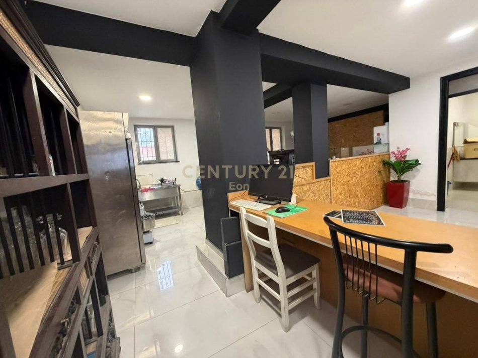 Durres, shitet bar-resorant Kati 0, 147 m² (Lgj. Nr 5)