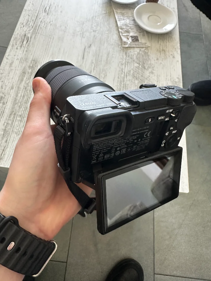 Durres, shes Sony A6500 + 18-135mm OSS | SUPER gjendje | Vetëm 31K shutter