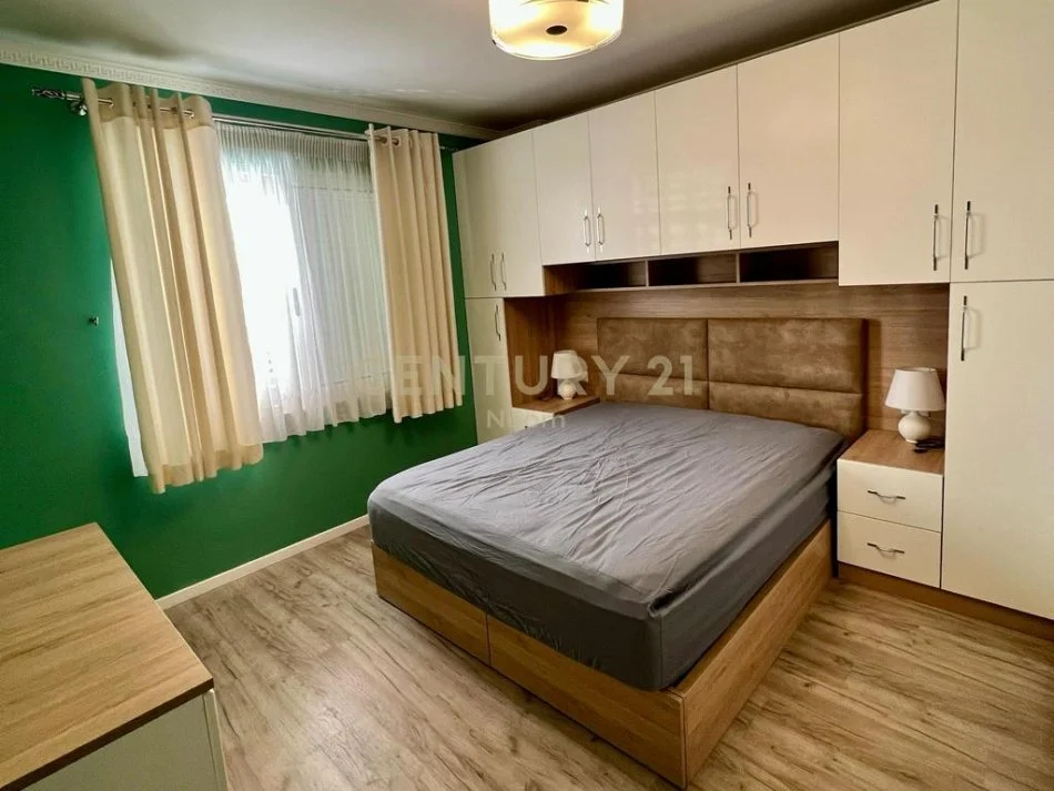 Tirane, shitet apartament 2+1 Kati 2, 87 m² 118.000 € (Astir)