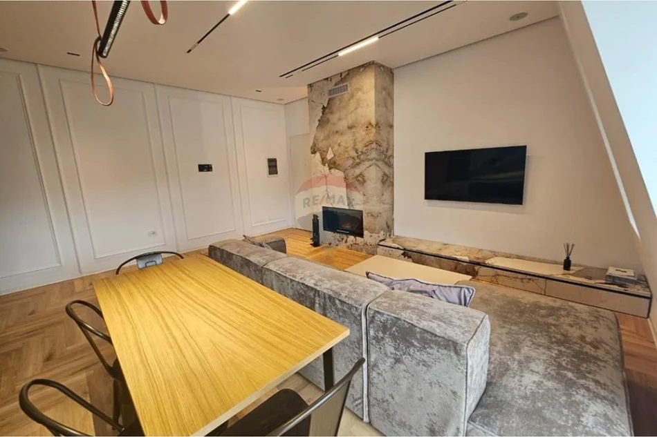 Tirane, jepet me qera 2+1 , 115 m² 1.900 € (Joy Rezidence)