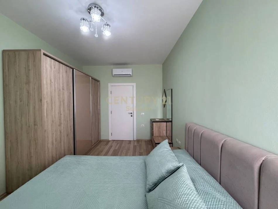 Tirane, jepet me qera apartament 1+1 Kati 3, 67 m² 700 € 