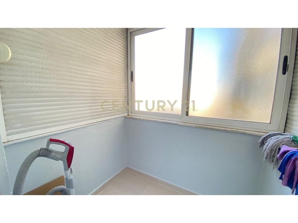 Tirane, jepet me qera apartament 2+1 Kati 7, 100 m² 750 € 