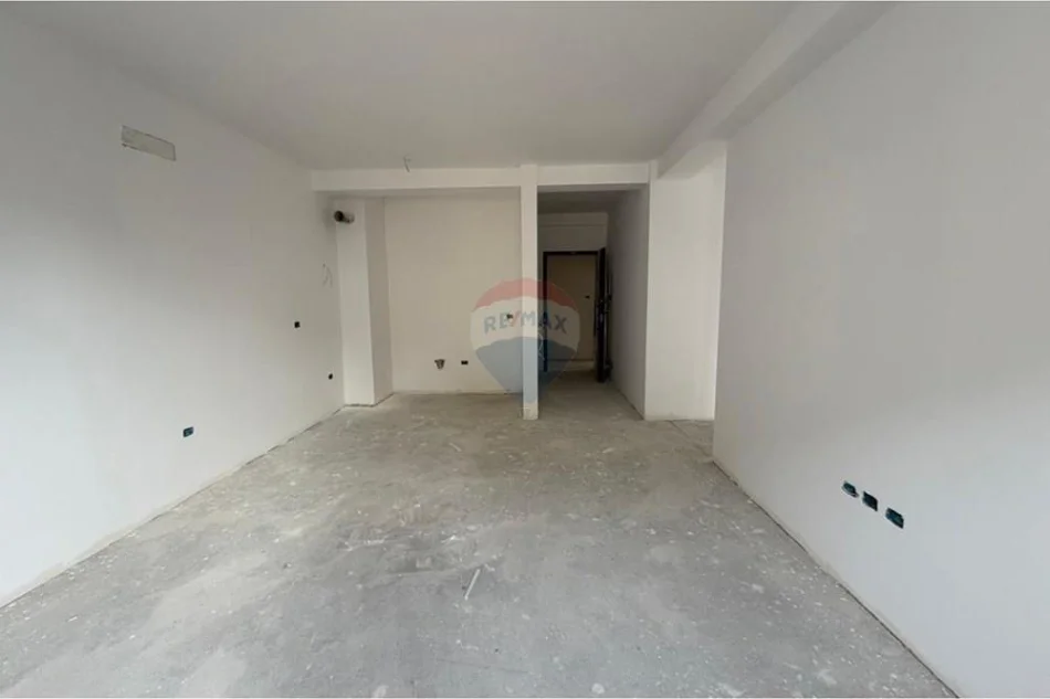 Tirane, shitet 2+1 , 93 m² 174.500 € (Rruga Ali Demi)