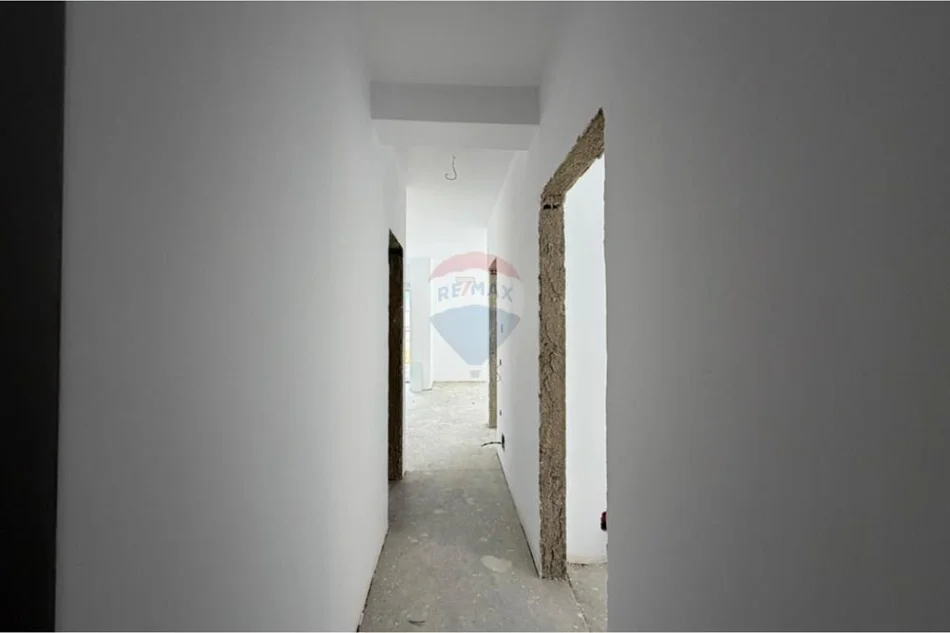 Tirane, shitet 2+1 , 85 m² 160.000 € (Rruga Ali Demi)