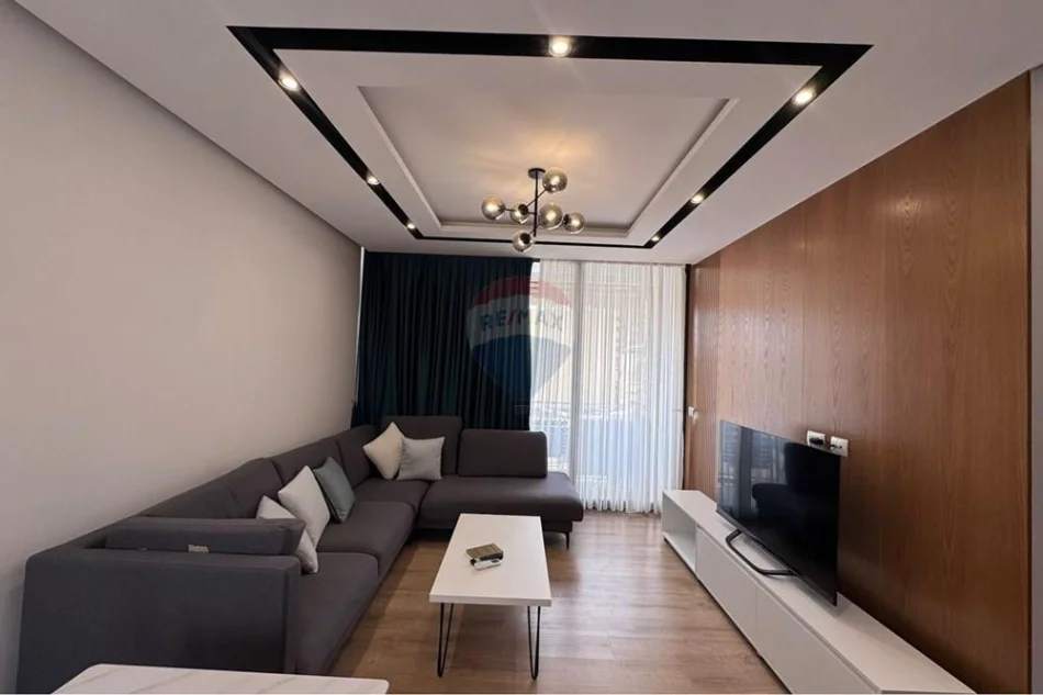Tirane, jepet me qera 2+1 , 104 m² 900 € (Myslym Shyri)