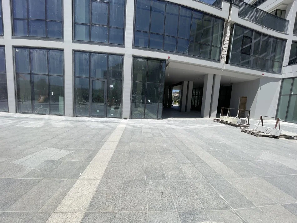 Tirane, jepet me qera ambjent biznesi Kati 0, 114 m² 2.600 € (RRUGA KOSOVAREVE , LAKE VIEW)