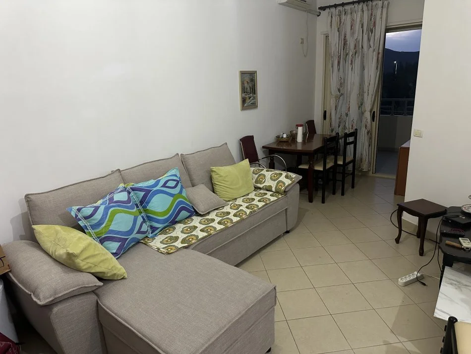 Radhime - Orikum, shitet apartament 1+1 Kati 0, 65.000