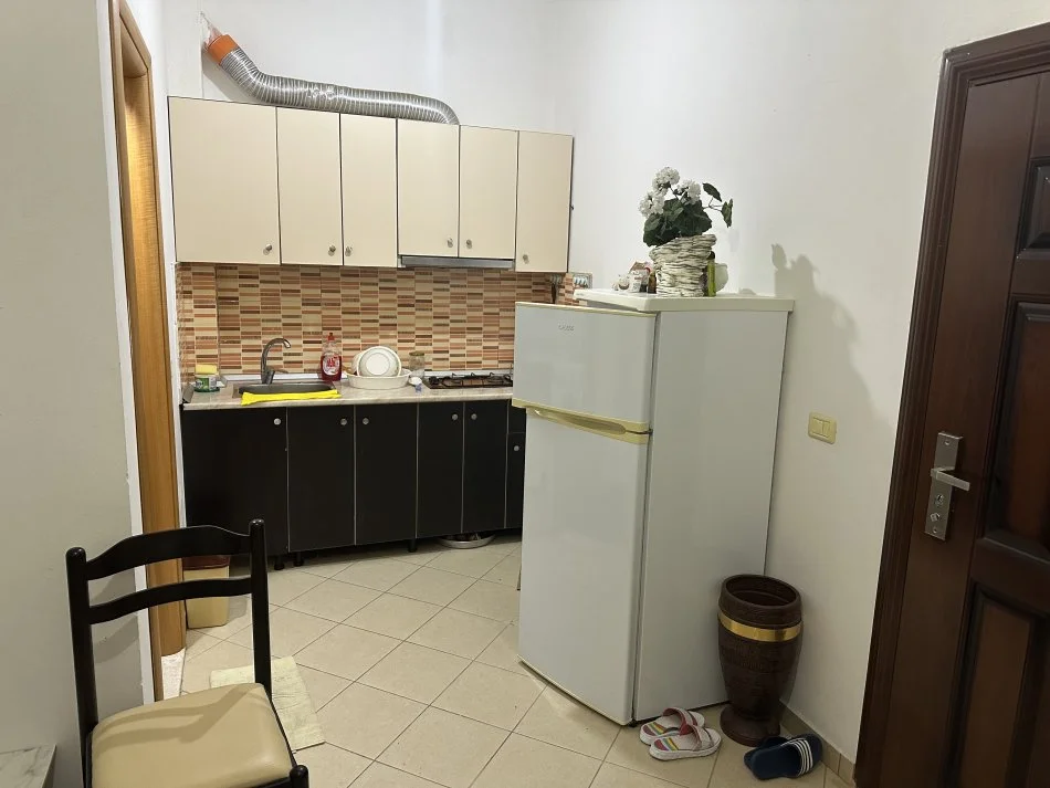 Radhime - Orikum, shitet apartament 1+1 Kati 0, 65.000