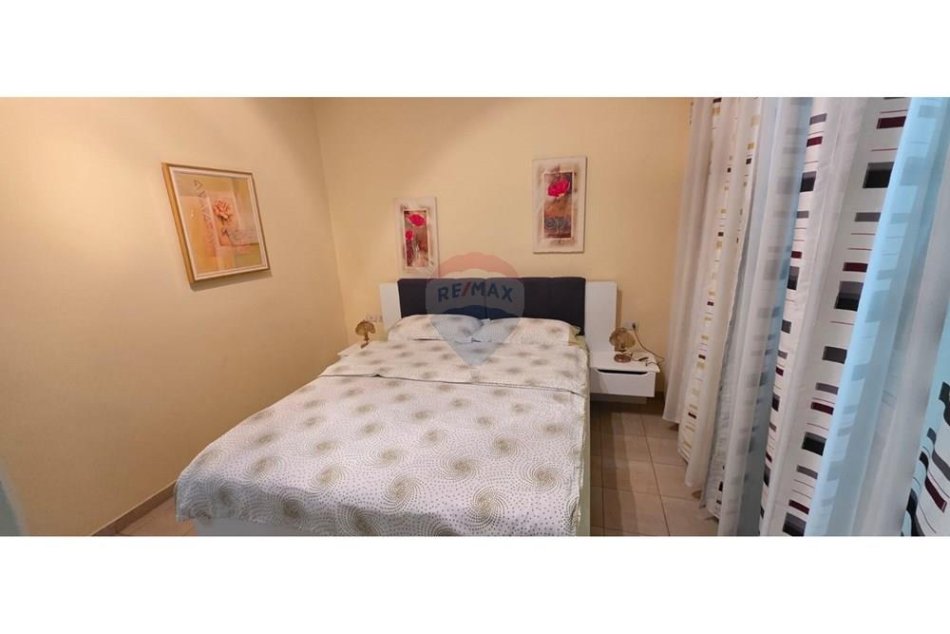 Tirane, jepet me qera apartament 1+1 Kati 5, 67 m² 750 € (Ish Blloku)