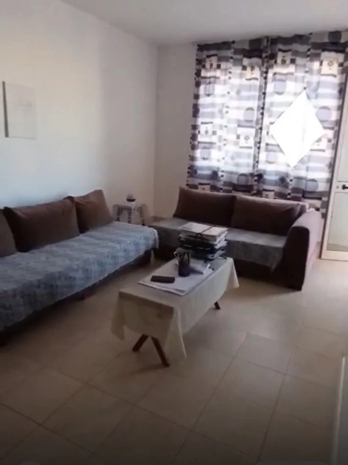 Tirane, shitet apartament 1+1 Kati 7, 
