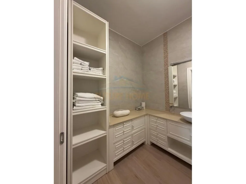 Tirane, jepet me qera apartament Kati 4, 100 m² 1.200 € 