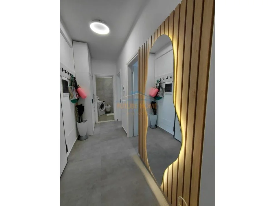 Tirane, jepet me qera apartament Kati 8, 73 m² 600 €