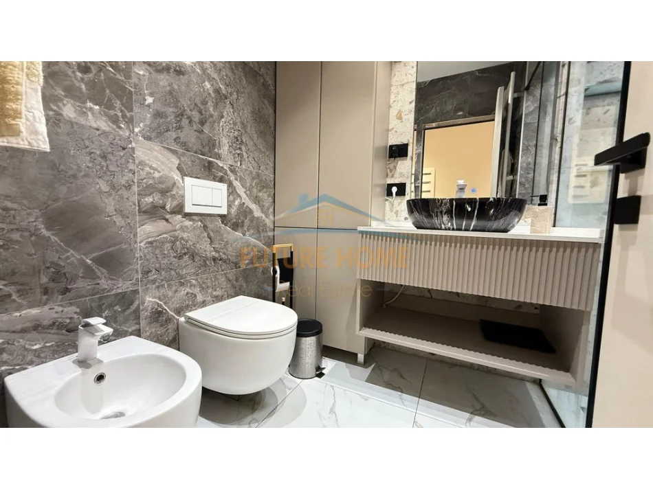 jepet me qera apartament Kati 3, 85 m² 1.350 €