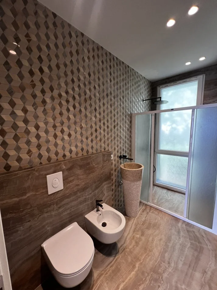 Tirane, shes apartament+verande | Penthouse 3+1+Aneks+Ballkon Kati 2, 154 m² 390.000 € 