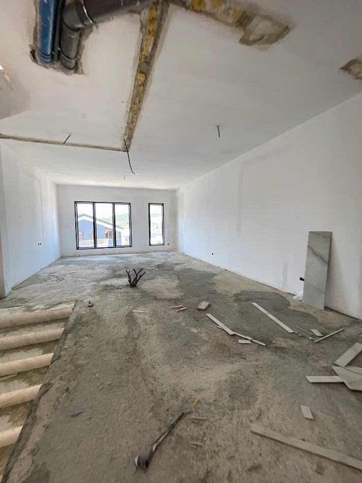 Tirane, shitet apartament duplex 3+1+Aneks+Ballkon Kati 1, 198 m² 440.000 € (Piccadilly Residence)