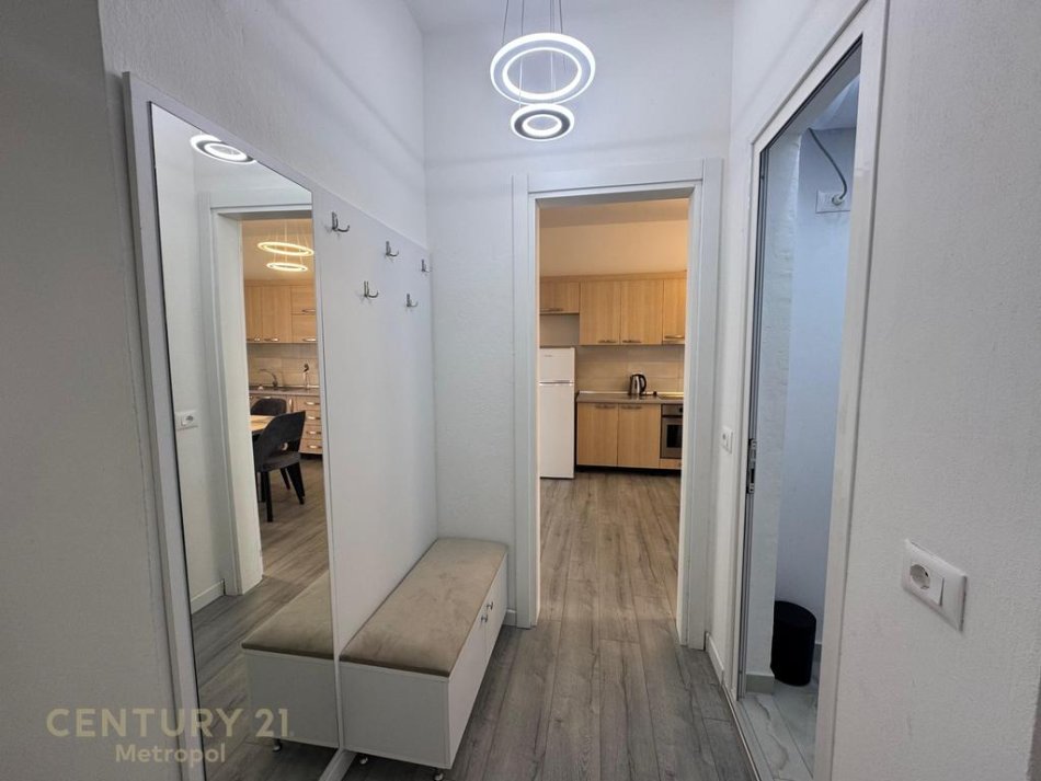 Tirane, jepet me qera apartament 1+1 Kati 1, 60 m² 550 € 