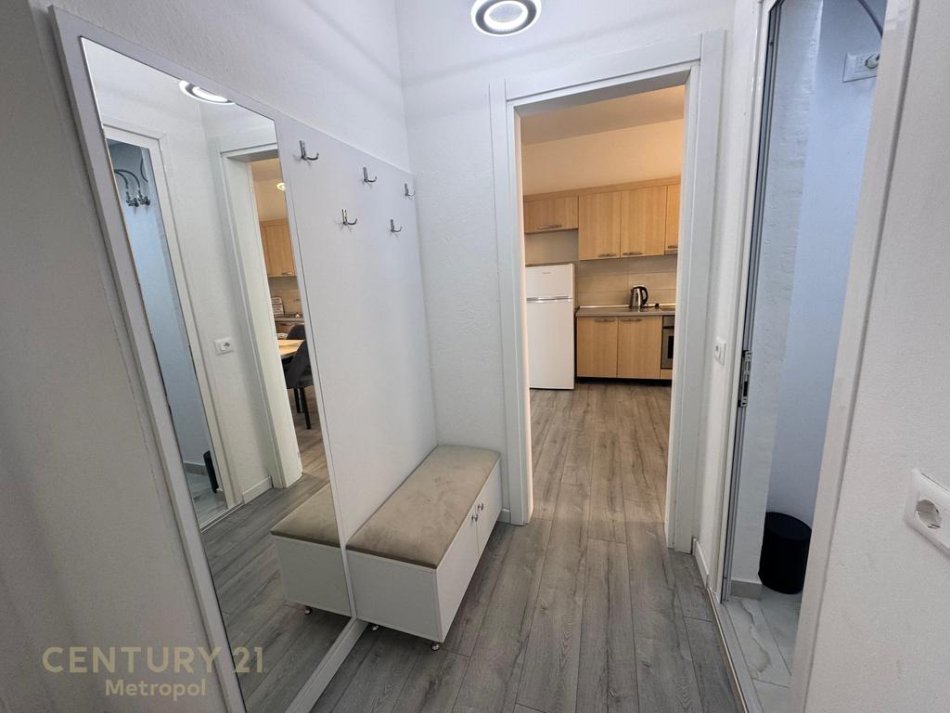 Tirane, jepet me qera apartament 1+1 Kati 1, 60 m² 550 € 