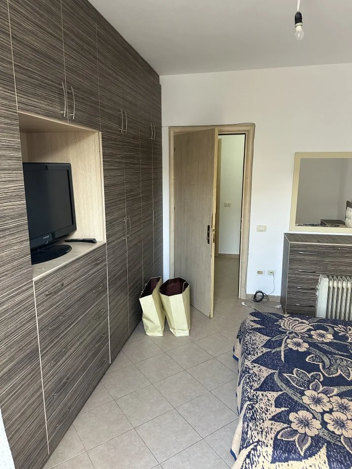 Tirane, jepet me qera apartament 1+1 Kati 6, 75 m² 400 € (Vila L Astir mbrapa Bar Sorriso)