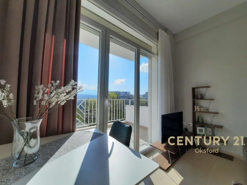 Tirane, jepet me qera apartament 2+1 Kati 1, 97 m² 900 € 