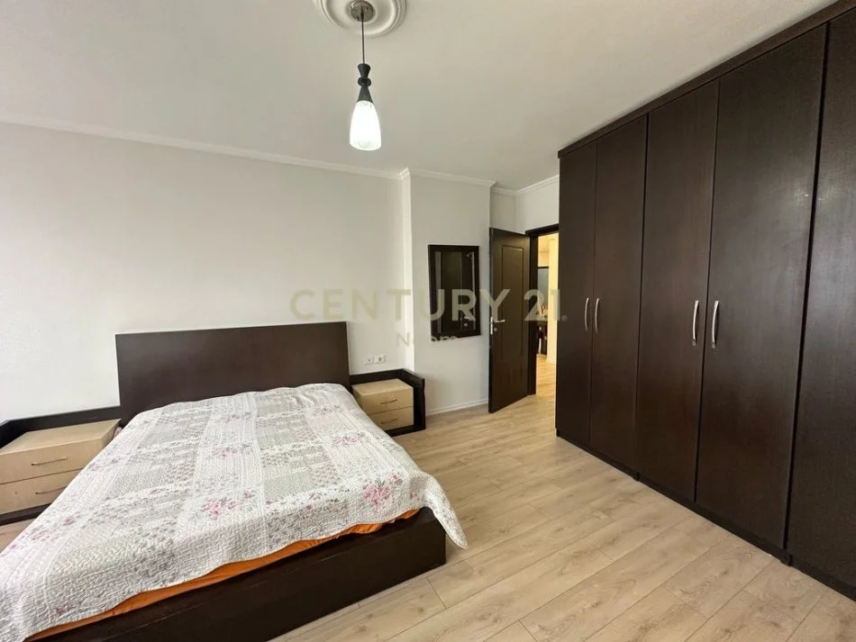 Tirane, shitet apartament 2+1 Kati 2, 107 m² 145.000 € (Yzberisht, perball Grand Galerise)