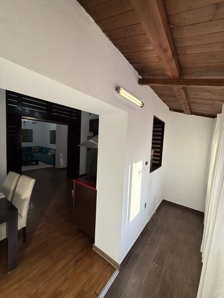 Tirane, jepet me qera apartament 2+1+Aneks+2Tualete+Verandë  Kati 3, 120 m² 900 € (Qender)